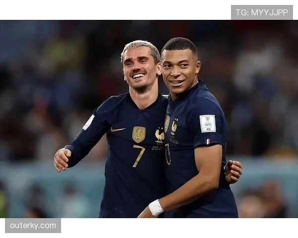 格列兹曼vs姆巴佩 战术角色与大赛表现差距分析